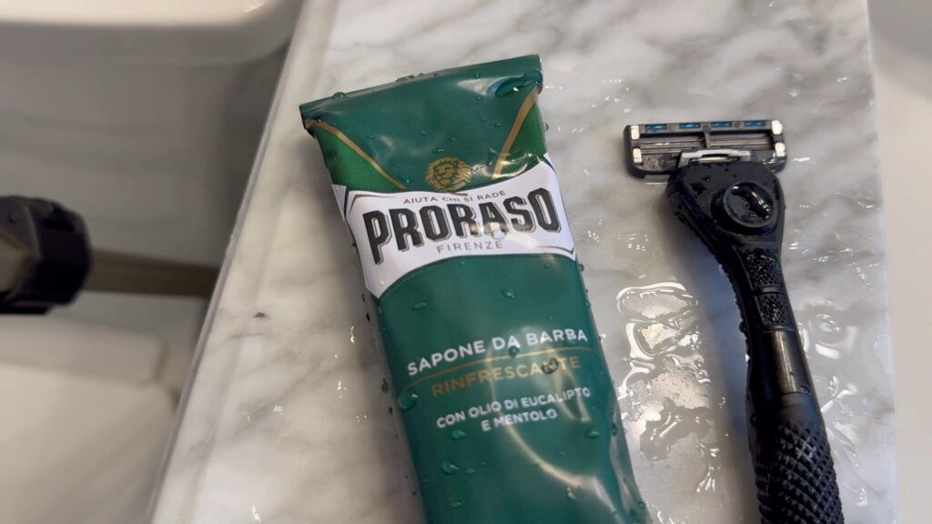 Best Men's Shaving Cream for sensitive skin - Proraso tube with razor