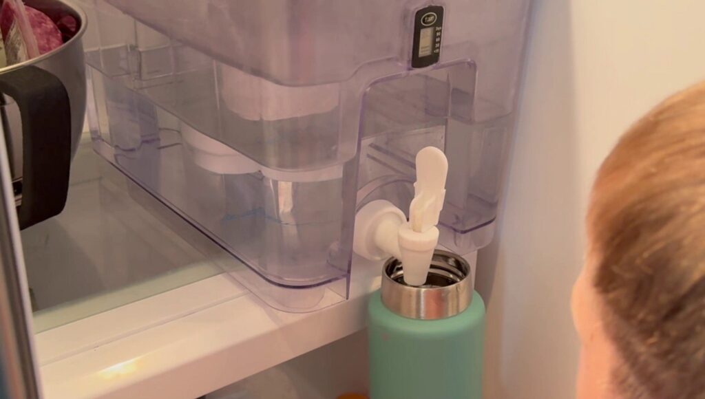 Epic Water Filters review - easy for kids to fill up water bottles
