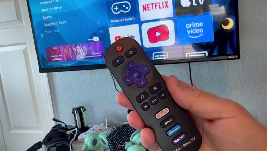 Roku remote that comes with TCL 32" TV does not have voice control