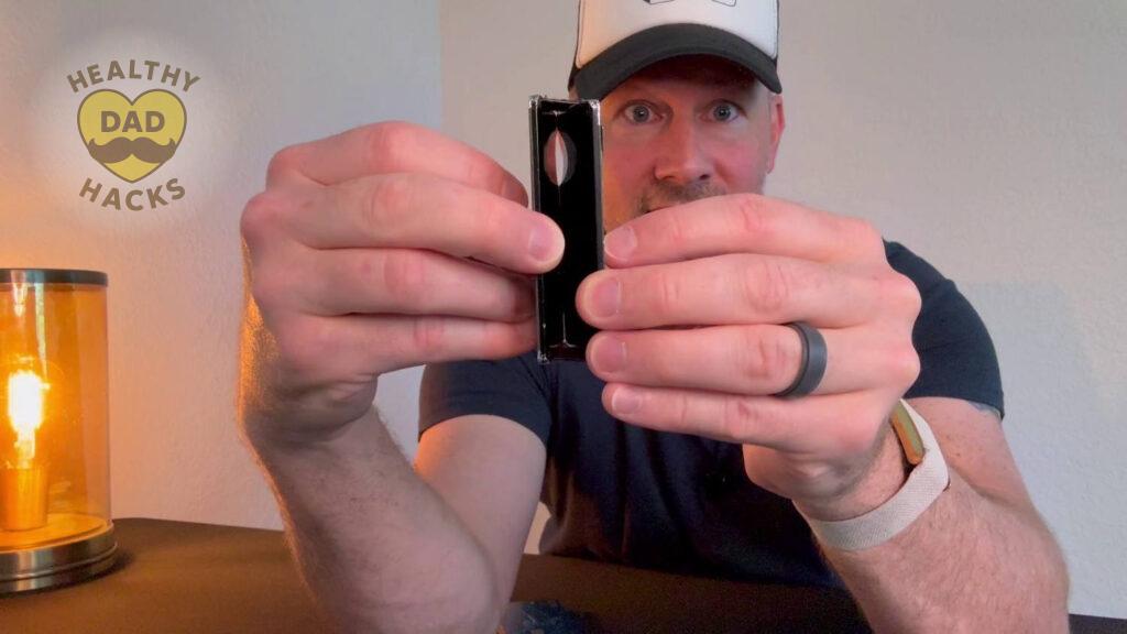 Ridge Wallet Review - 10 cards hasn't stretched out elastic