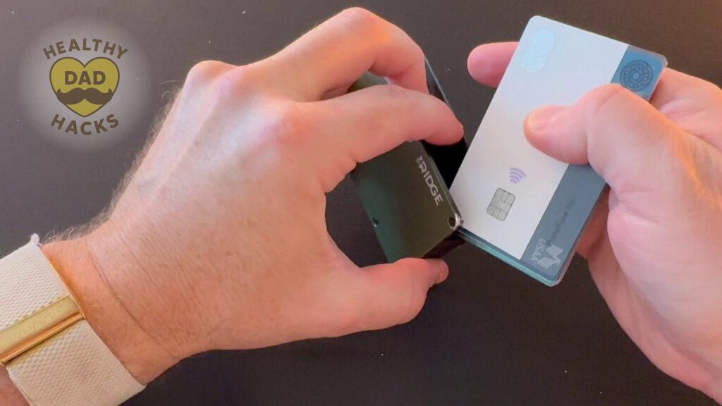 Ridge Wallet Review - demo tip for sliding cards back in