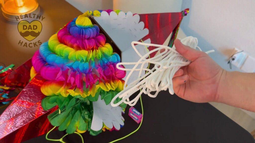 rope - Strong birthday piñata for adults and kids - Mexican star piñata review