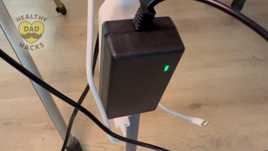 Yuquesen handheld cordless leaf blower charging green light indicator