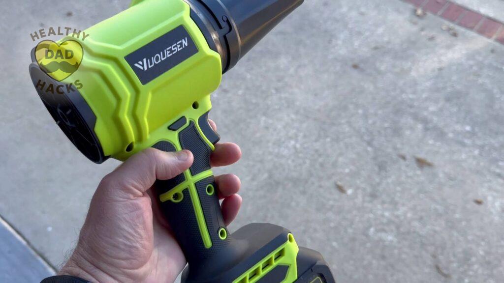 Yuquesen handheld cordless leaf blower close-up of ergonomic handle grip