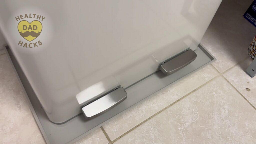 SONGMICS kitchen dual trash review - pedals